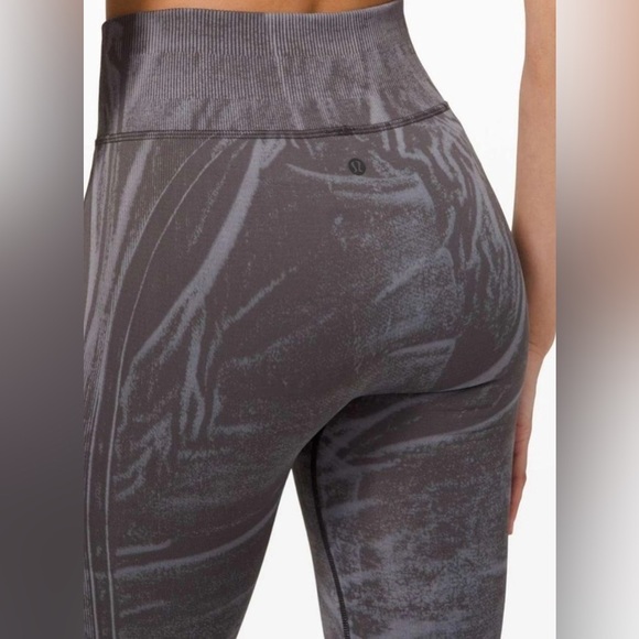 LULULEMON Stone Wash Graphite Gray Ebb To Street Tight Leggings SZ 8 - Picture 2 of 9